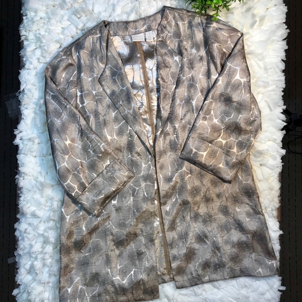 CHICOS jacket. EUC. Shimmery fabric w/unique print